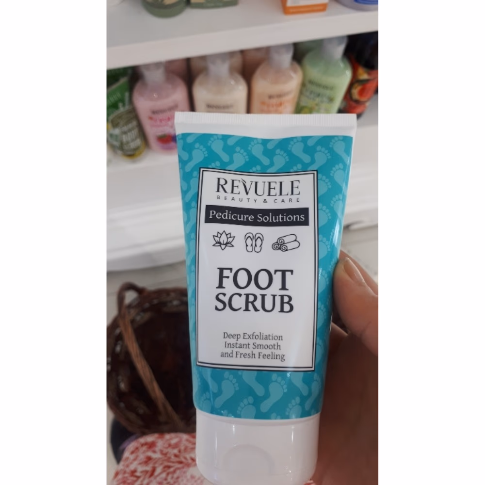Revuele Foot Scrub 150ml 2