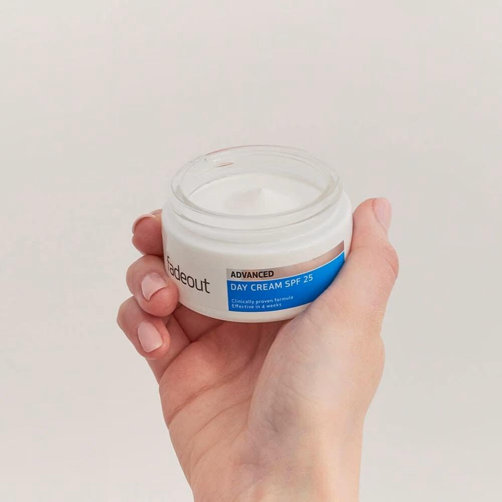 Fadeout Advanced Whitening Day Cream SPF 25 5