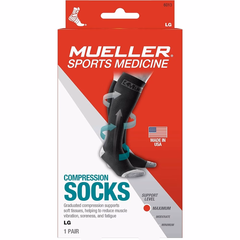 Mueller Graduated Compression Recovery Socks Black Large 2
