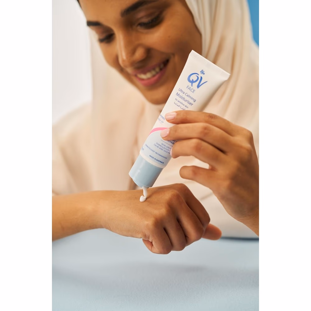 Qv Face Ultra Calming Moisturiser 75g 3