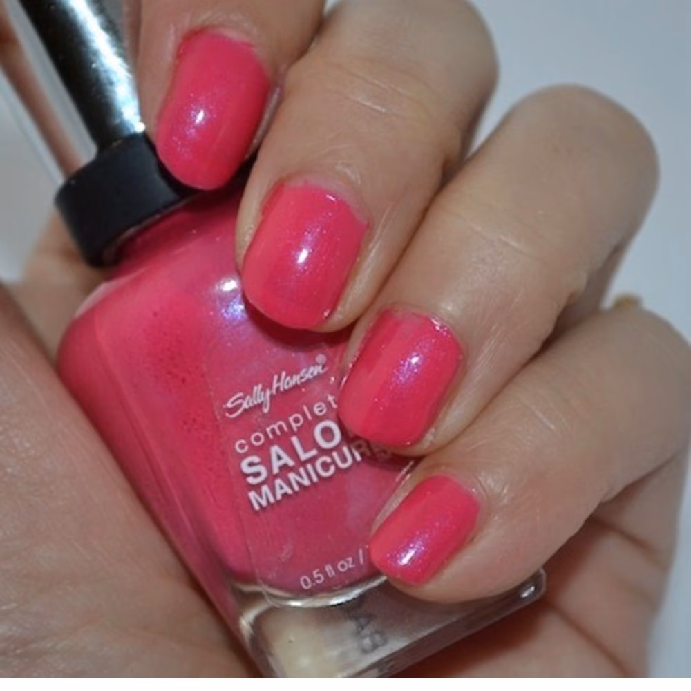 Sally Hansen Back to Fuchsia 530 Nail Polish 4