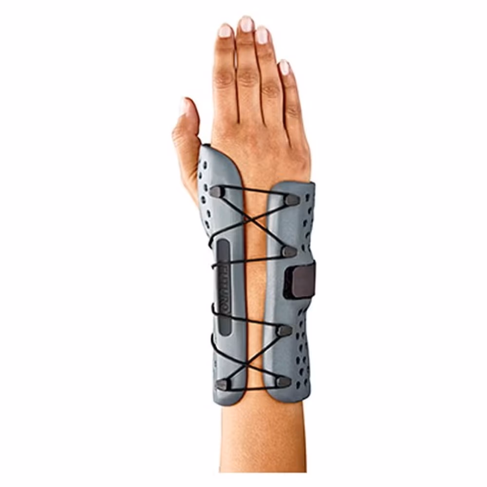 3M Futuro Water Resistant Wrist Brace (58500) - Right Hand - Small/Medium Size - 1 Wrist Brace 2