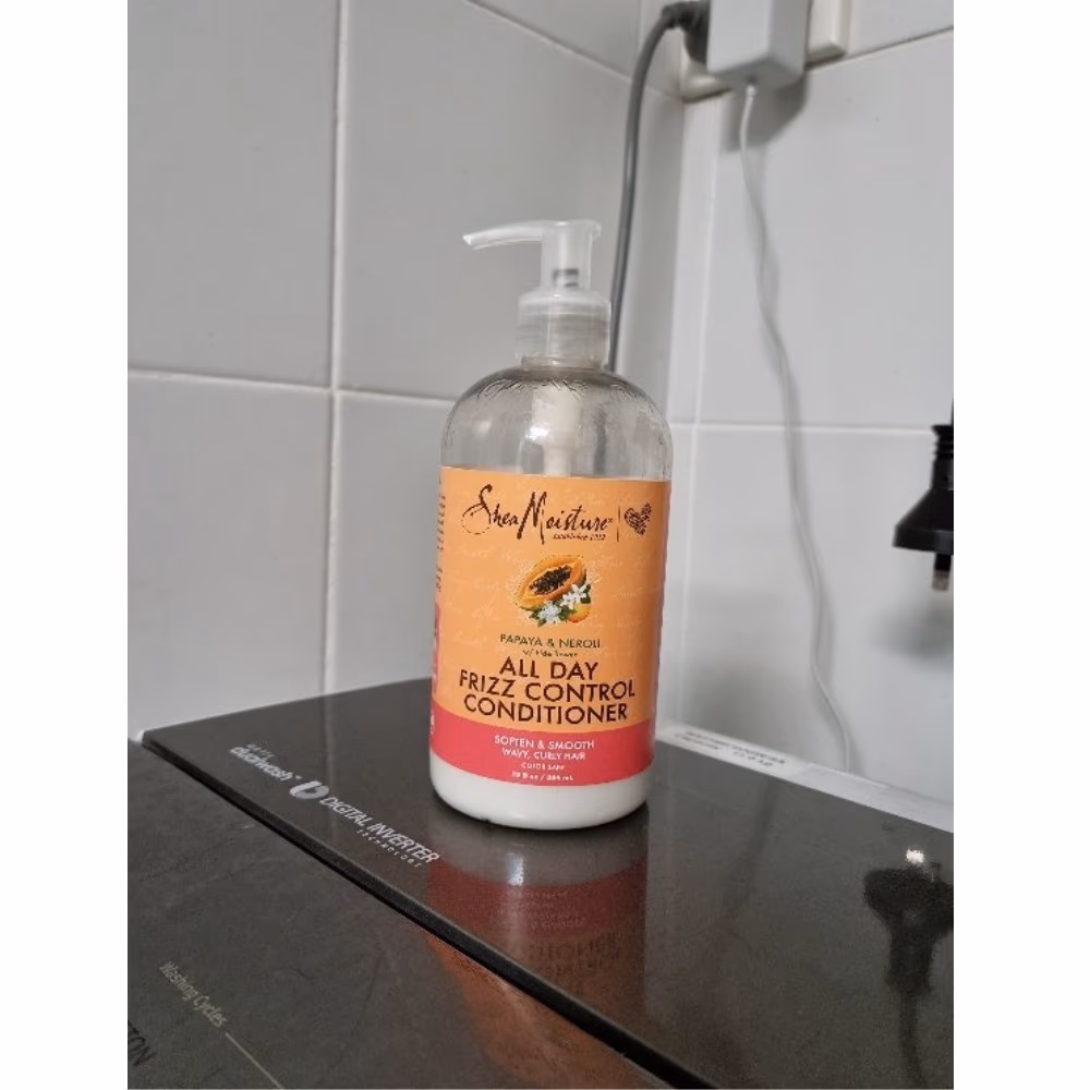 Shea Moisture Papaya and Neroli Frizz Control Conditioner 384ml 2