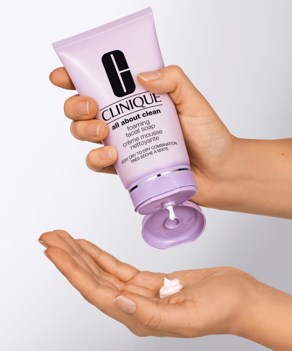 Clinique All About Clean Foaming Facial Soap 150ml 2