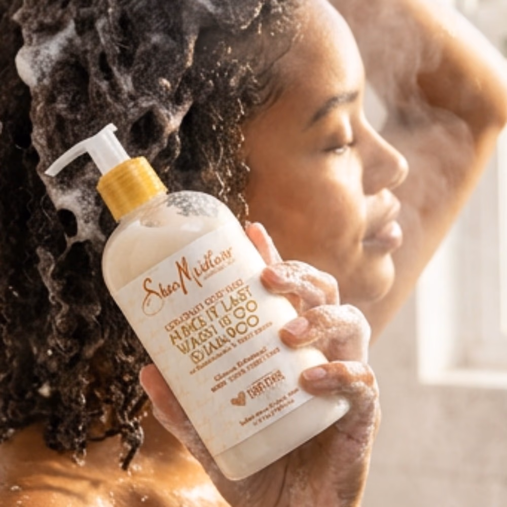Shea Moisture Coconut and Hibiscus Illuminating Body Lotion 384ml 2