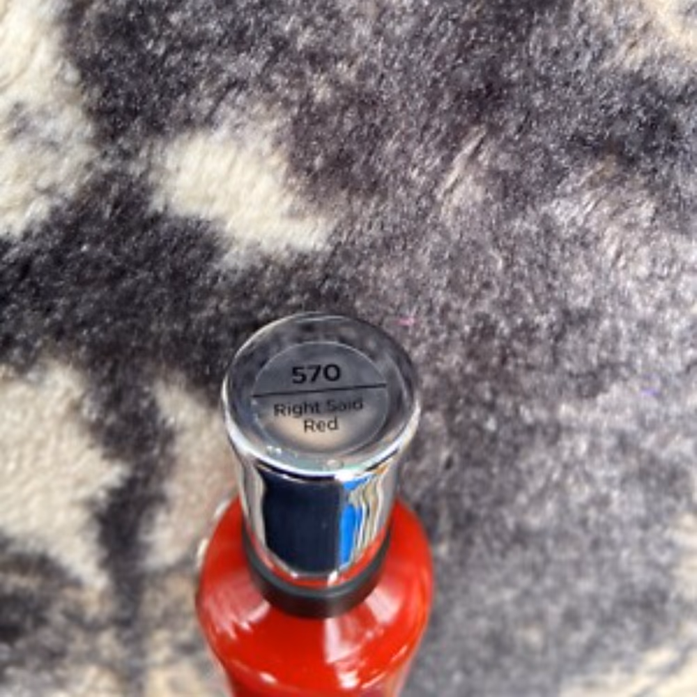 Sally Hansen Right Said Red 570 Nail Polish 3