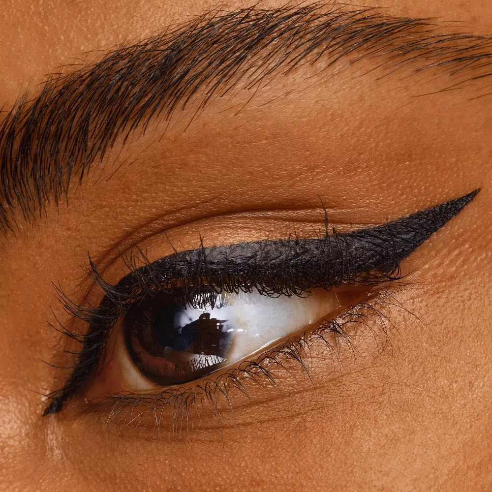 Catrice 010 24H Brush Liner Ultimate Black WP 953 2