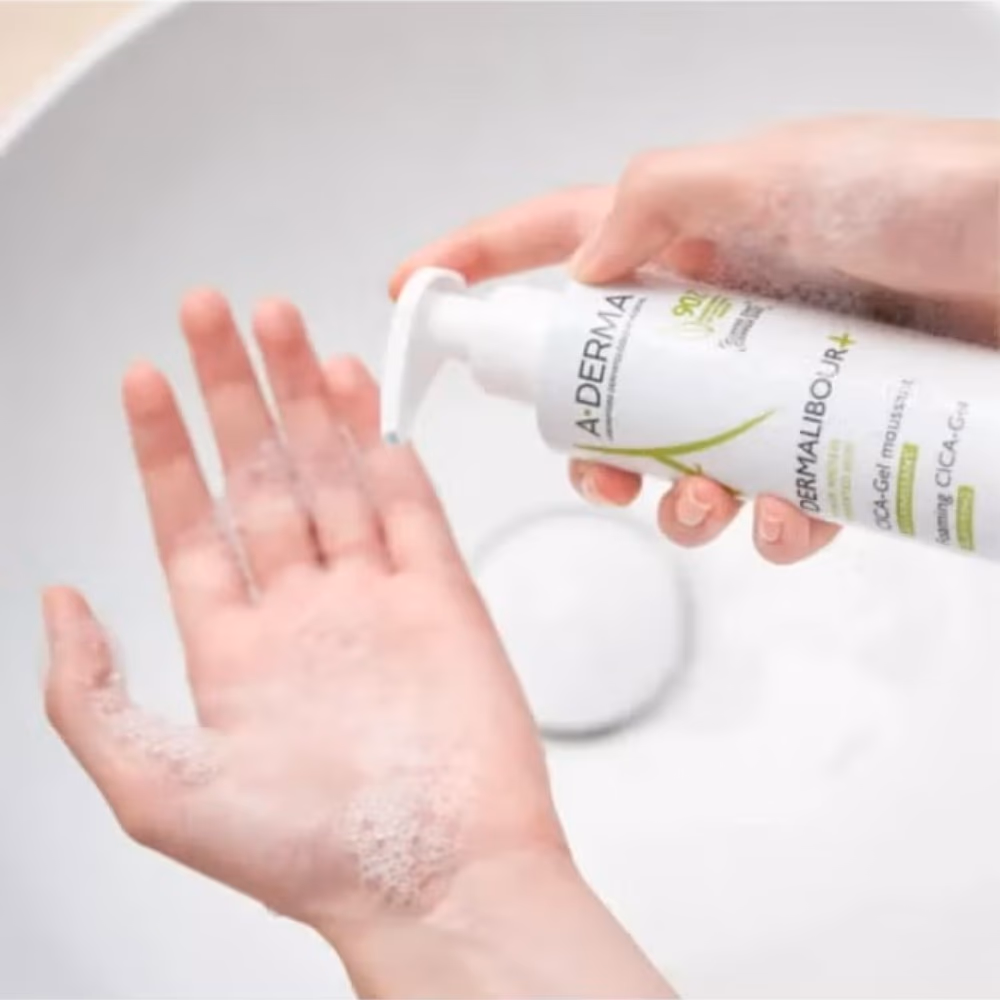 A-Derma Dermalibour+ Purifying Foaming CICA-Gel (200ml) 3