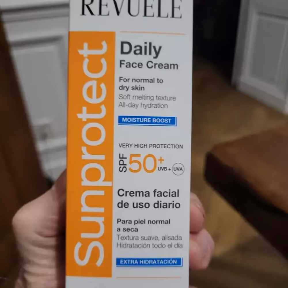 Revuele - Extra hydration facial sunscreen Sunprotect SPF50+ - Normal to dry skin 3
