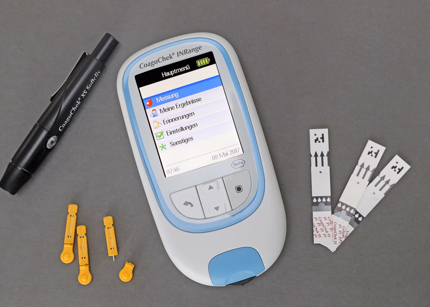 Roche CoaguChek INRange System Prothrombin Testing Self Monitor Device 2