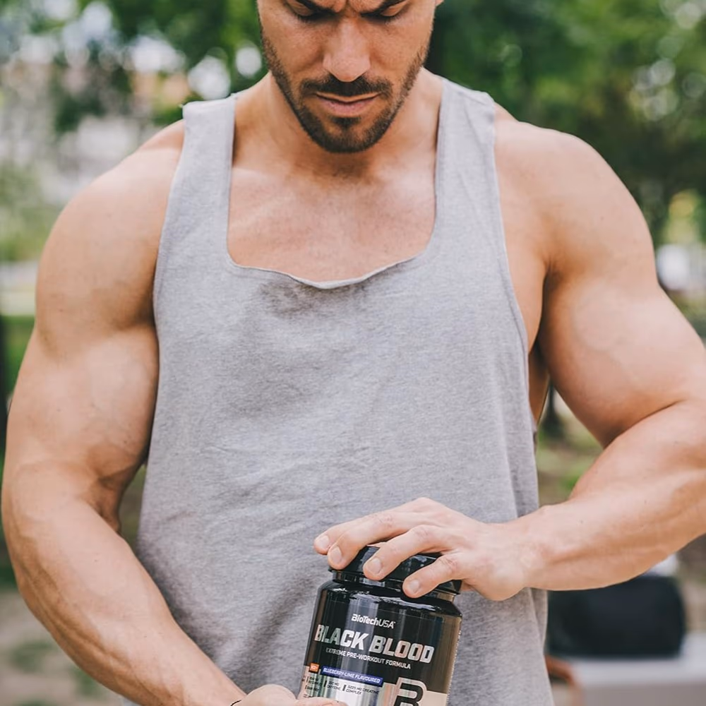 BioTechUSA Black Blood NOX Blueberry Lime 330gm 2