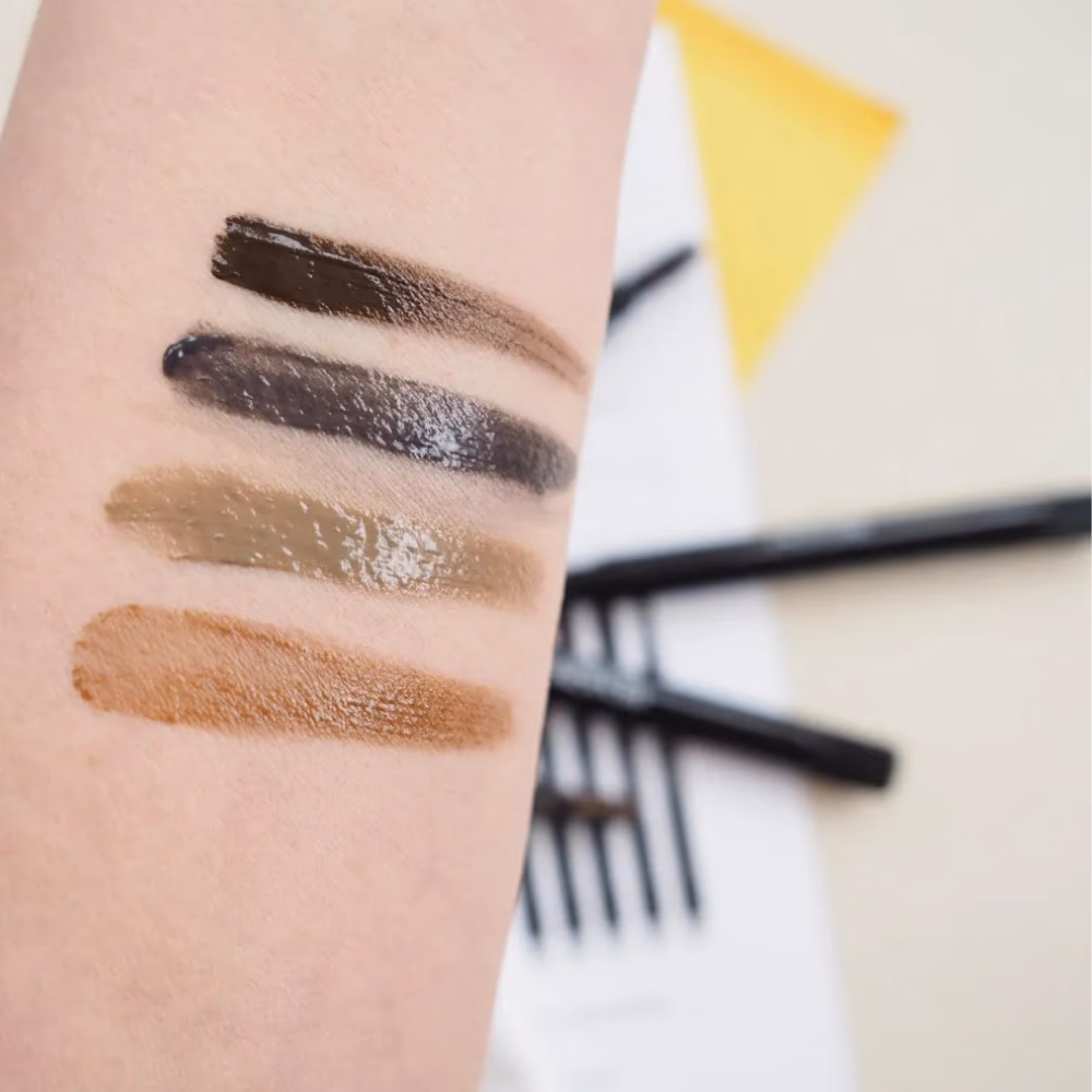 Revlon ColorStay Brow Mousse  Soft Brown(002) 3