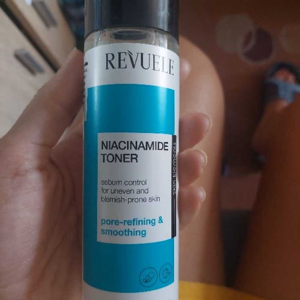 Revuele 200ML Niacinamide Toner  2