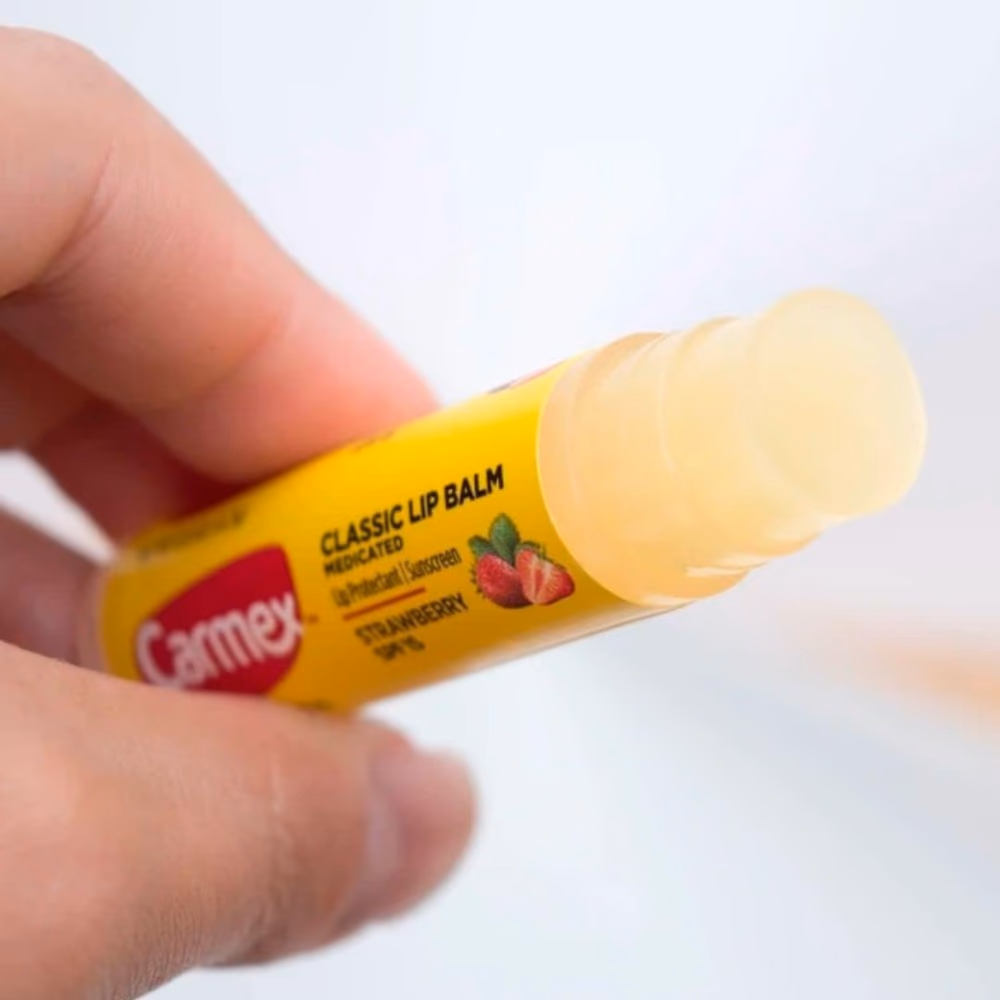 Carmex Daily Care Lip Balm SPF15 Strawberry 4.25g 3