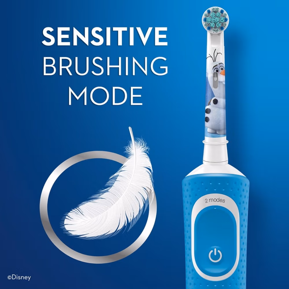 Oral-B Frozen Rechargeable Toothbrush with Travel Case 3