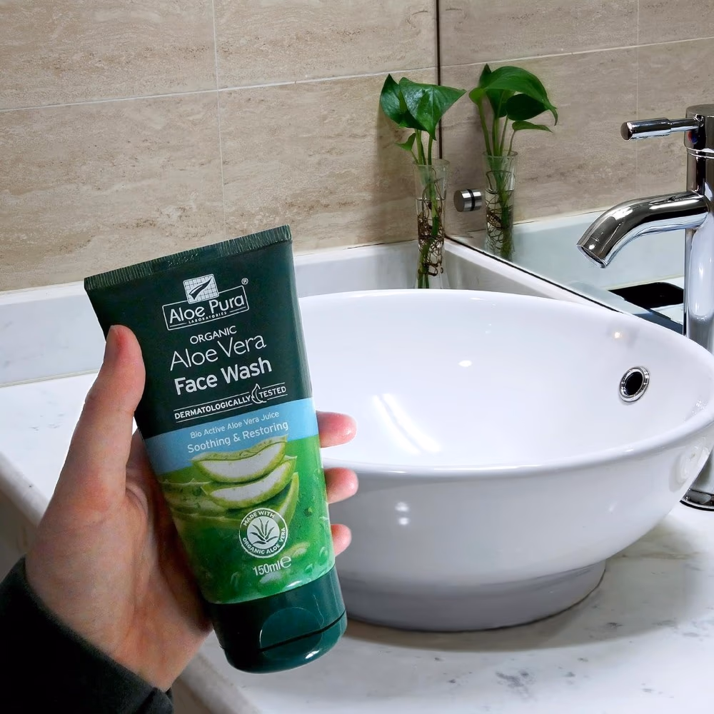 Aloe Pura Aloe Vera Face Wash 150ml 3