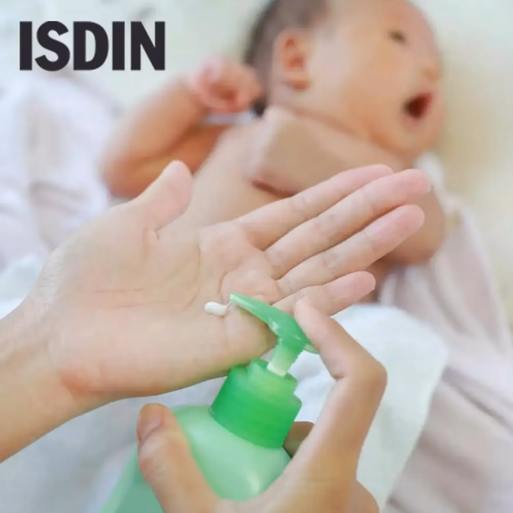 ISDIN Baby Naturals Body Lotion 200ml 2