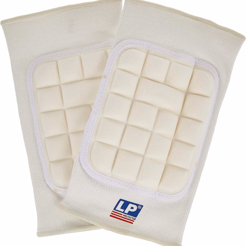 LP 610 Knee Guard White Senior 2