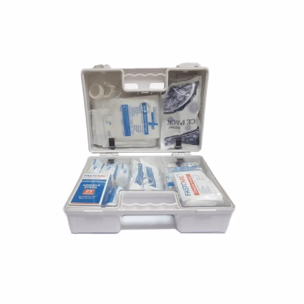Fastcare First Aid Kit White GKB301 – For Up to 25 People 2
