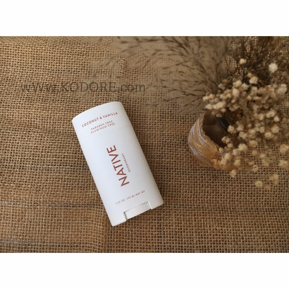 Native Coconut & Vanilla Deodorant (75g) 3