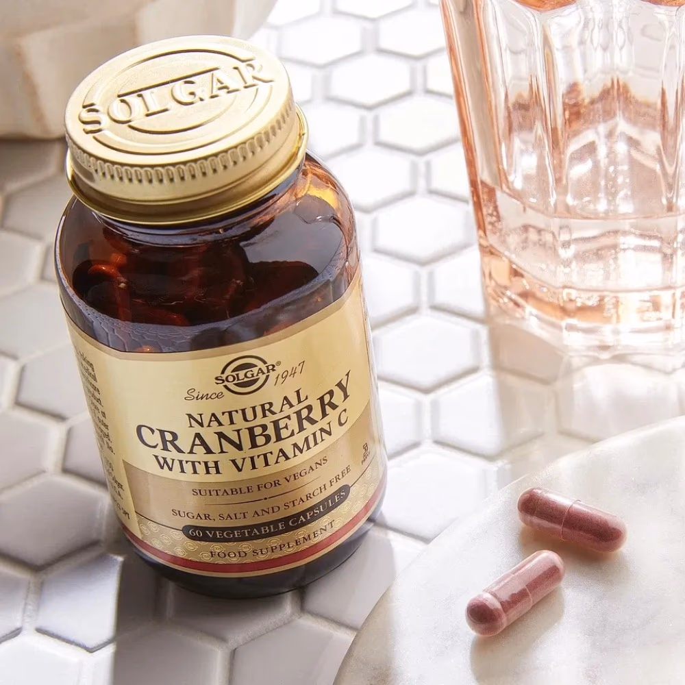Solgar Naturally Cranberry with Vitamin C 60 Veg Capsules 3