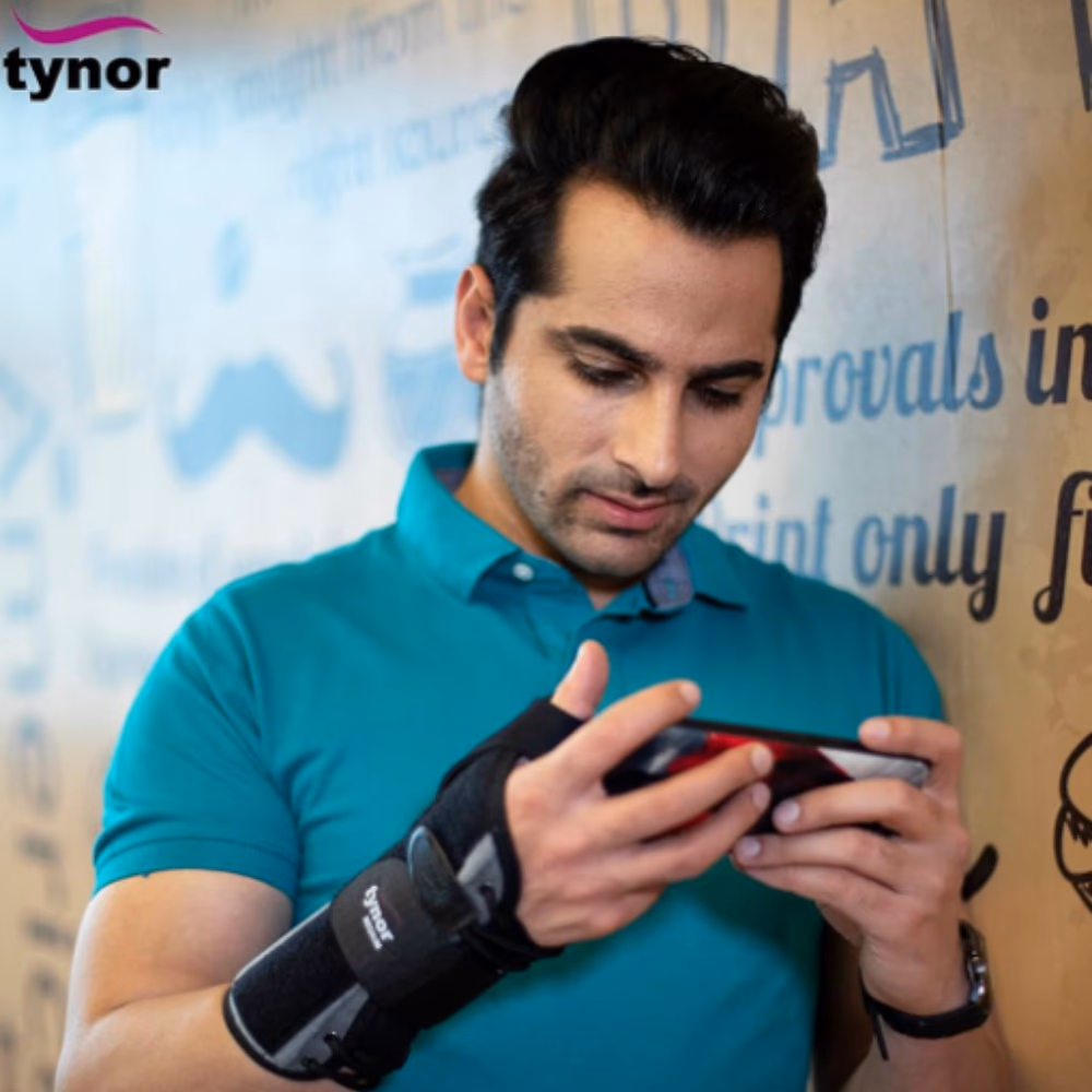Tynor E44 Wrist Splint With Thumb Support – Size XL 3