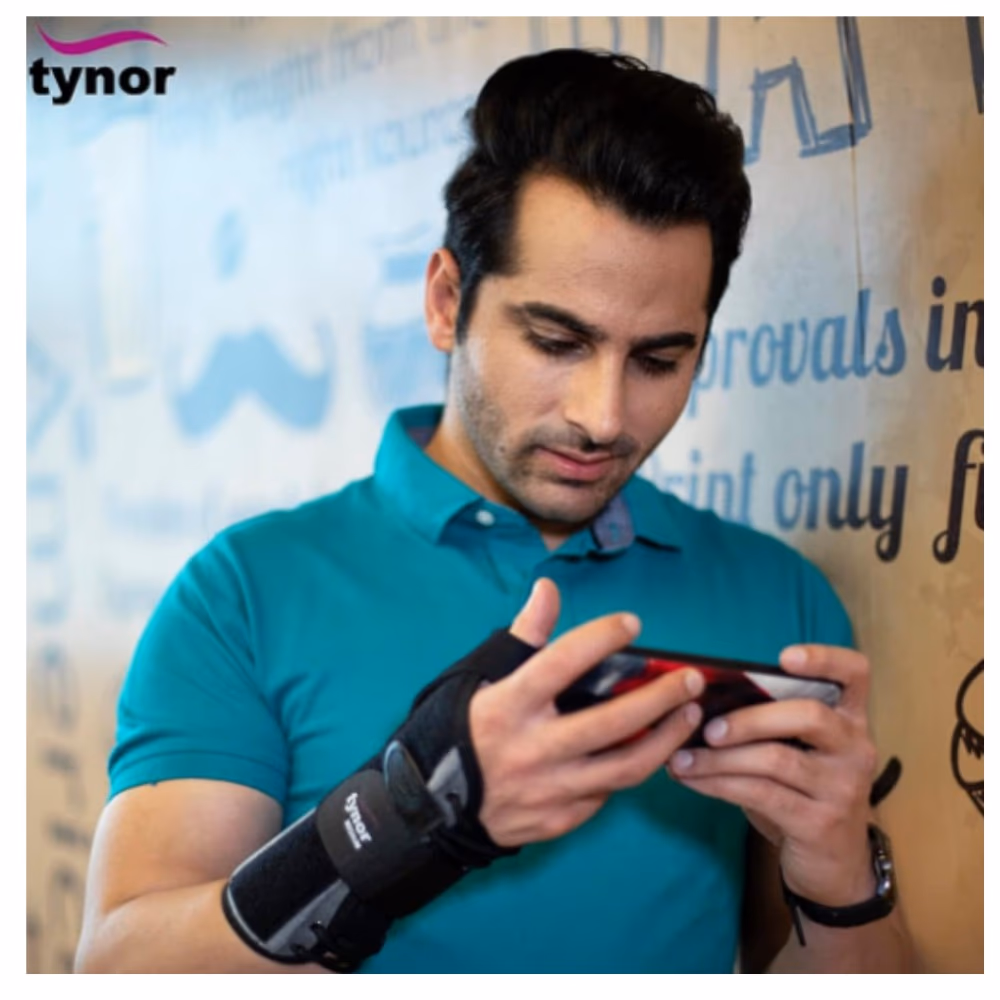 Tynor E44 Wrist Splint With Thumb (L) 3