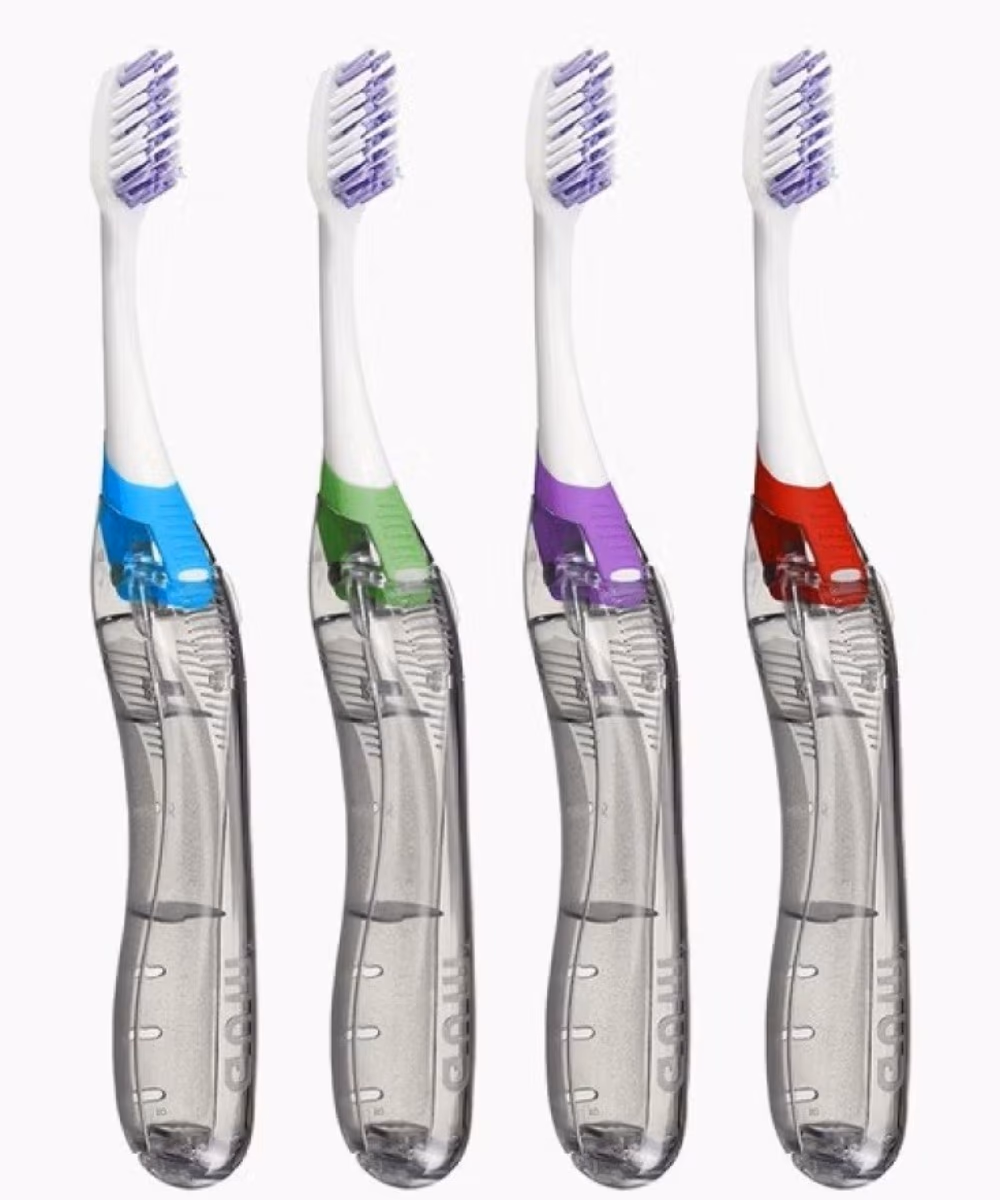 GUM Ortho Travel Toothbrush 125 Soft with V-Shaped Bristles 3