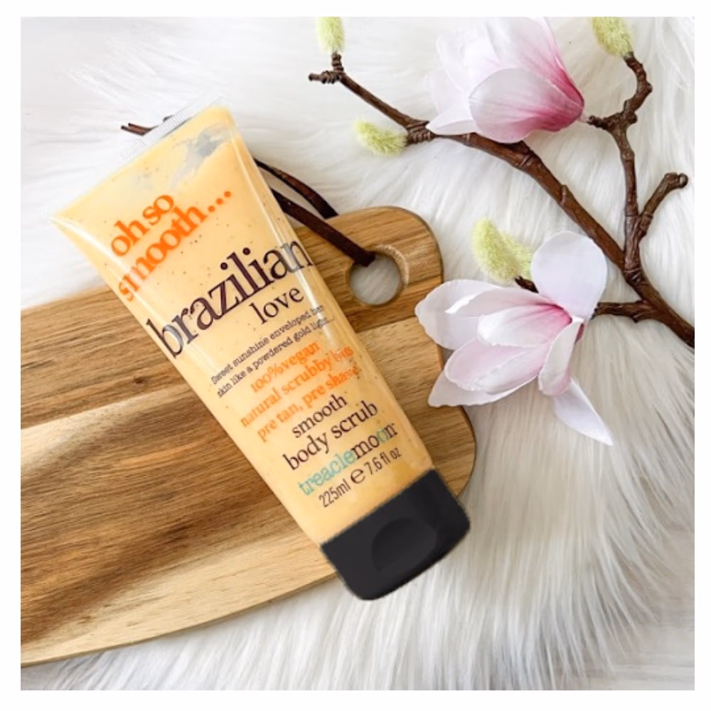 Treacle Moon Brazilian Love Body Scrub 225ml  3