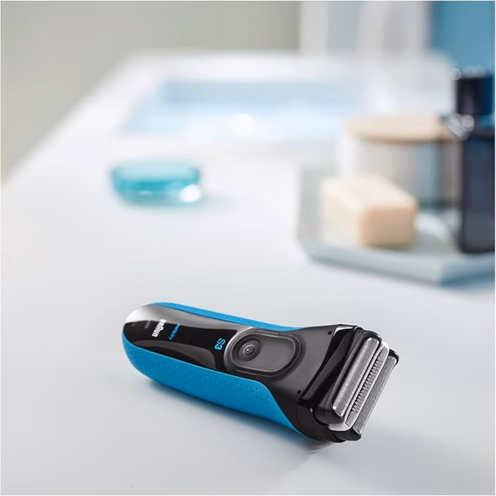 Braun Series 3 3040 Wet and Dry Shaver 2