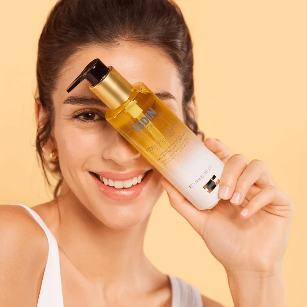 Isdin Essential Cleansing Facial Cleansing Oil 200ml 4