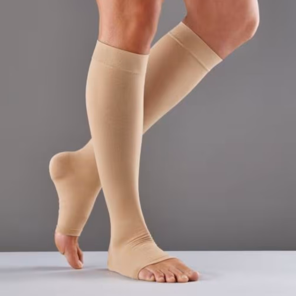 Futuro Open Toe Knee Support Small (71032) 4