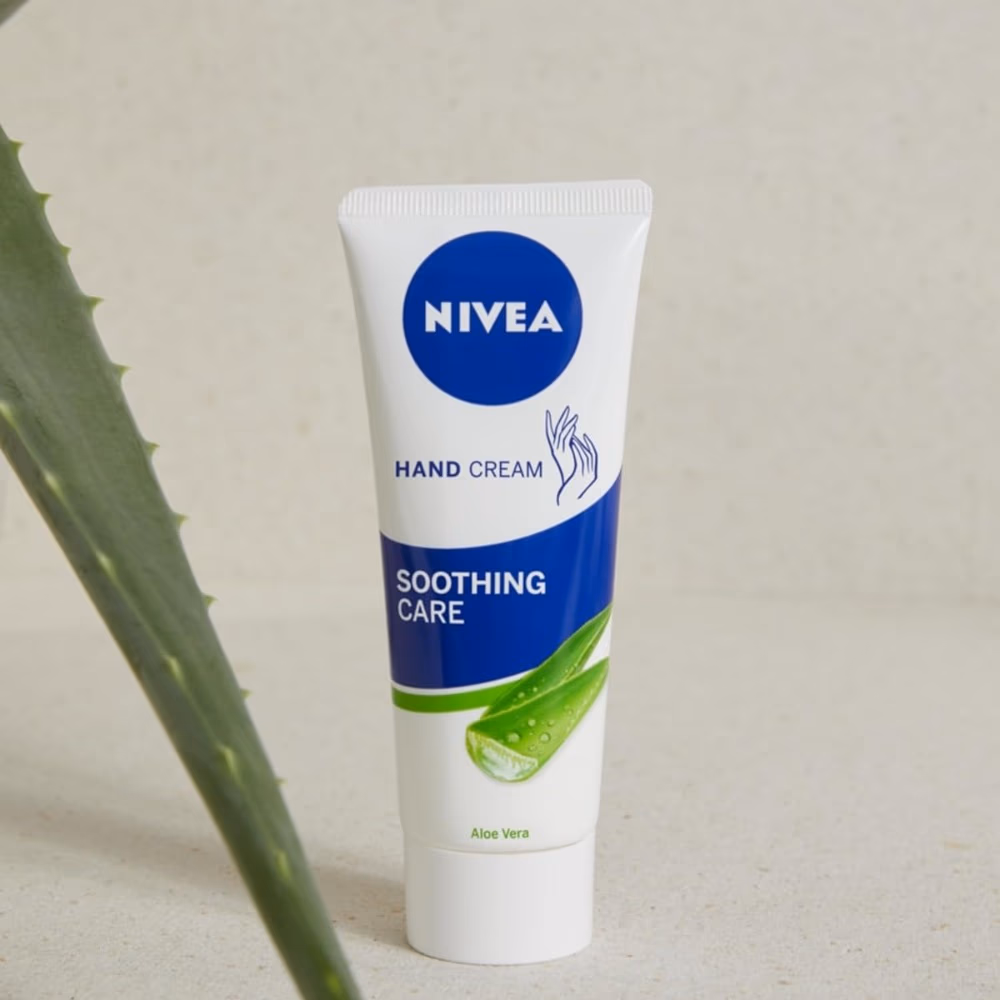 Nivea Soothing Care Hand and Nail Cream 75ml 2