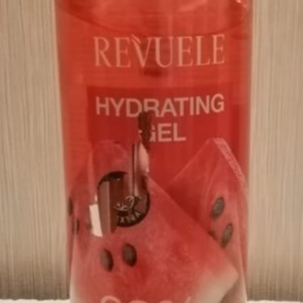 Revuele Hydrating Gel Watermelon Face & Body 3