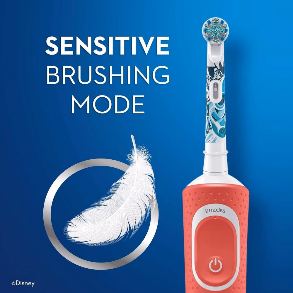 Oral-B Star Wars Rechargeable Toothbrush with Travel Case 4
