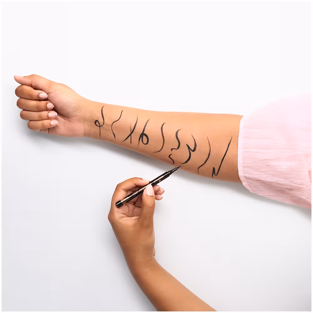 Essence 010 Eyeliner Pen Blackest Black 886 4