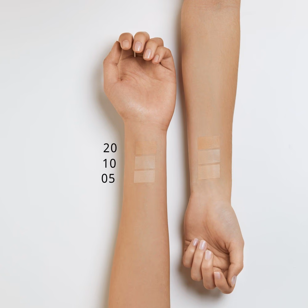 Essence 20 Skin Loving Sensitive Concealer - Medium 399 4