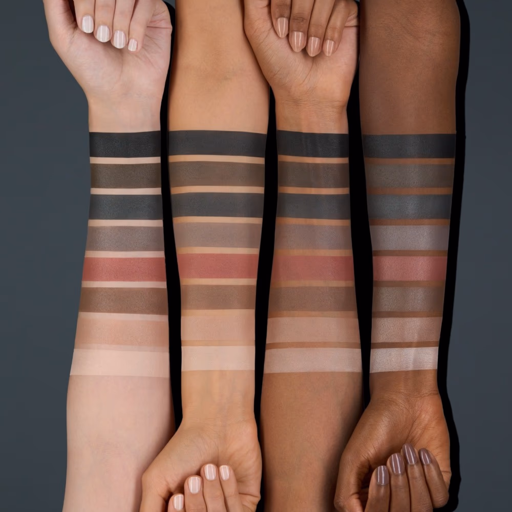Catrice The Dusty Matt Eyeshadow Palette  3