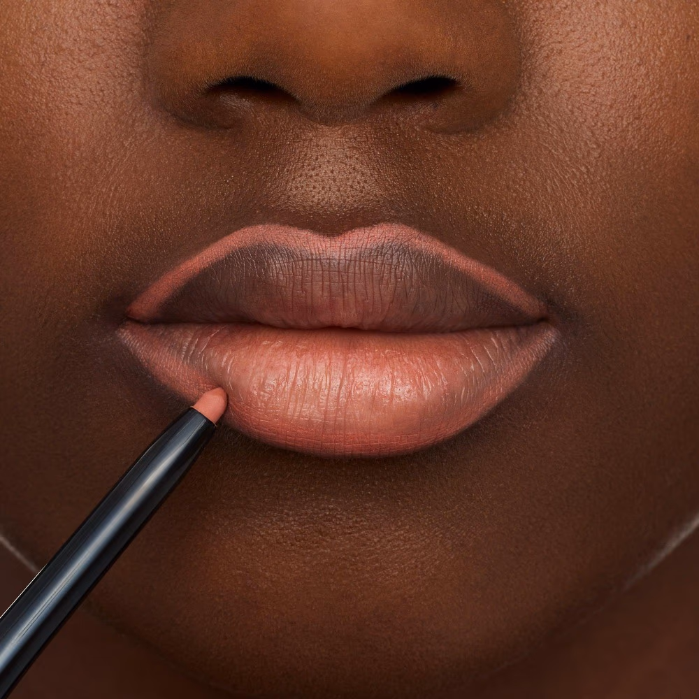 Essence 02 8H Matt Comfort Lipliner in Rosy Nude 317 3