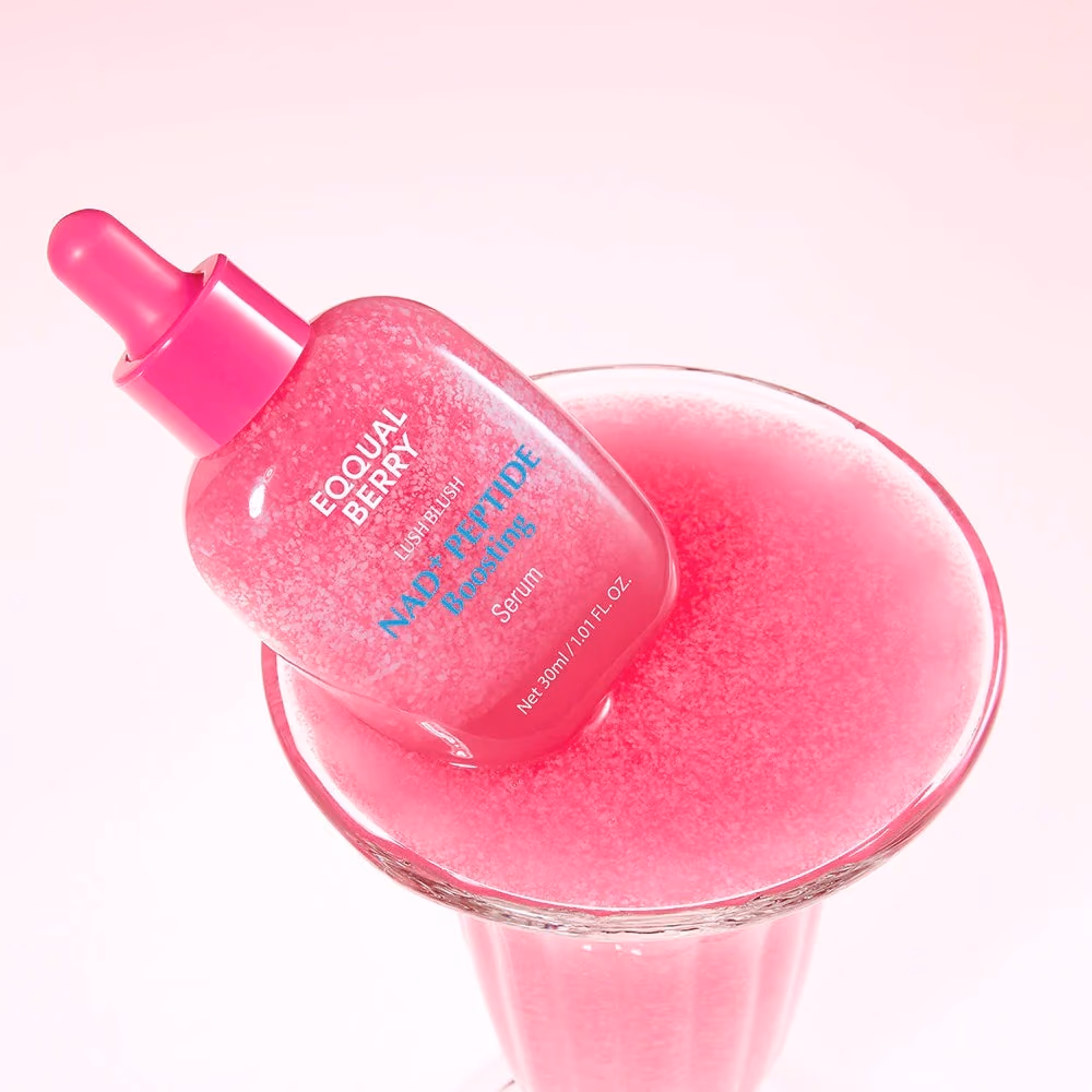 Eqqual Berry NAD+ Peptide Boosting Serum 30ml 4