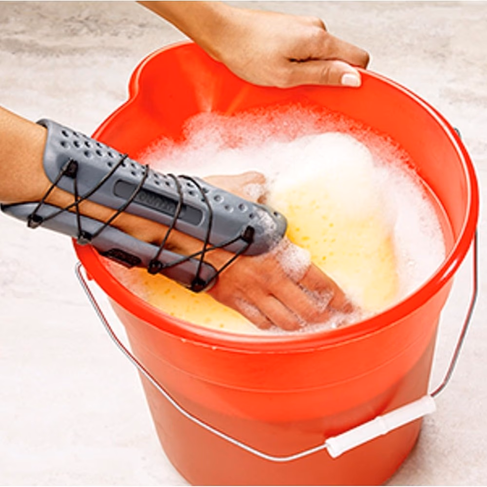 Futuro 19362 Water-Resistant Wrist Brace S-M Left 5