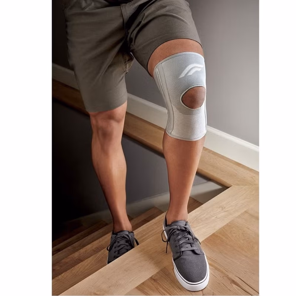 Futuro 46164 Knee Stabilizer - Medium 3