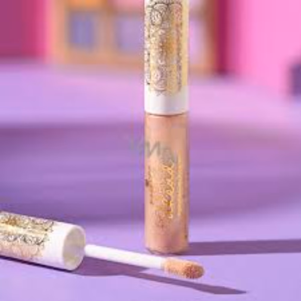 Essence 01 Golden Days Eyeshadow Top Gold Dipper 4.5ml 2