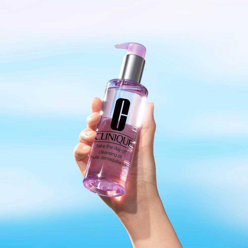Clinique Take The Day Off Cleansing Oil – 200ml | Lightweight Makeup Remover & Face Cleanser for All Skin Types 2