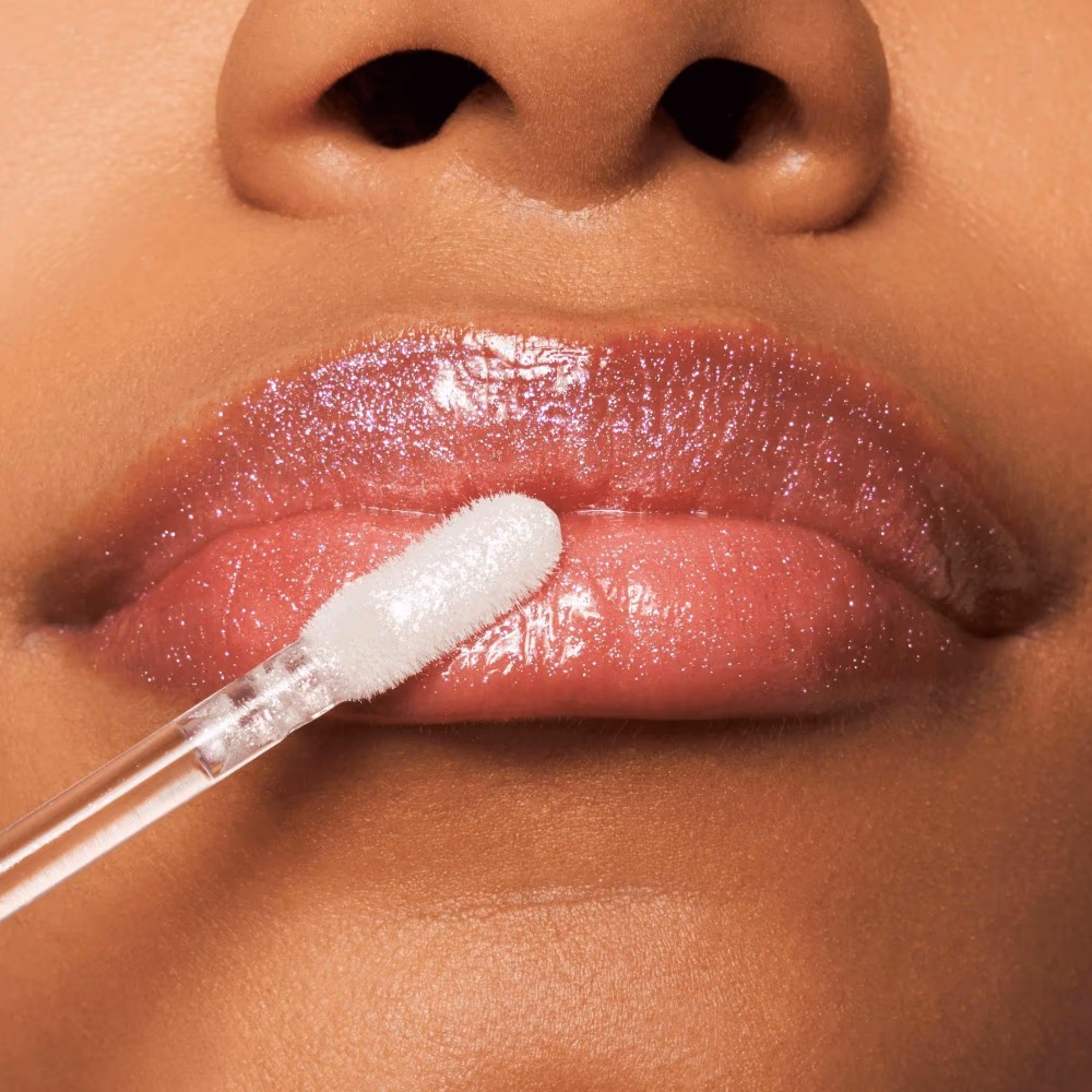 Essence Meta Glow Multi-Reflective Lipgloss 01 5