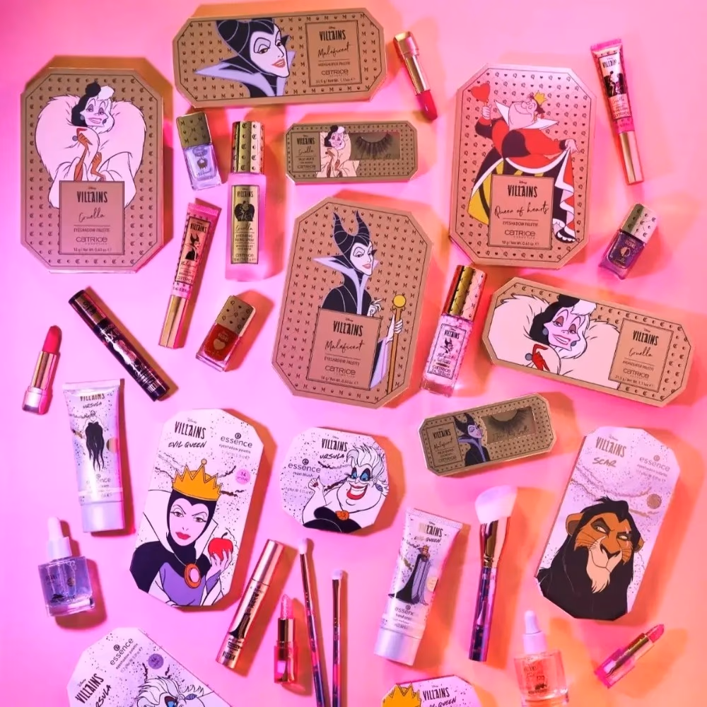Essence Disney Villains Scar Blender Brush – Soft Blending Brush for Seamless Eye Makeup 3