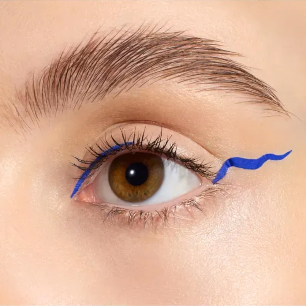 Essence Colour It! Liquid Eyeliner 01 Royal Blue – Precise Long Lasting Blue Eyeliner 3