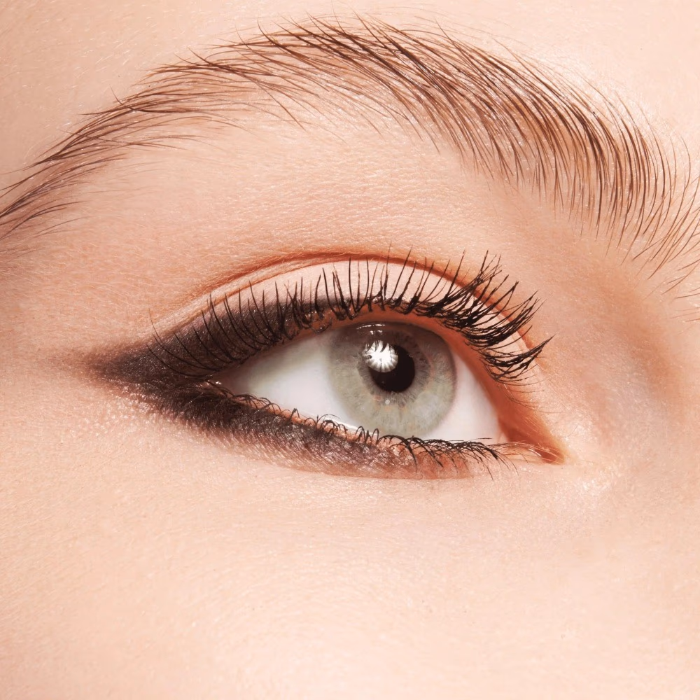 Essence Soft Touch Eyeshadow 06 4