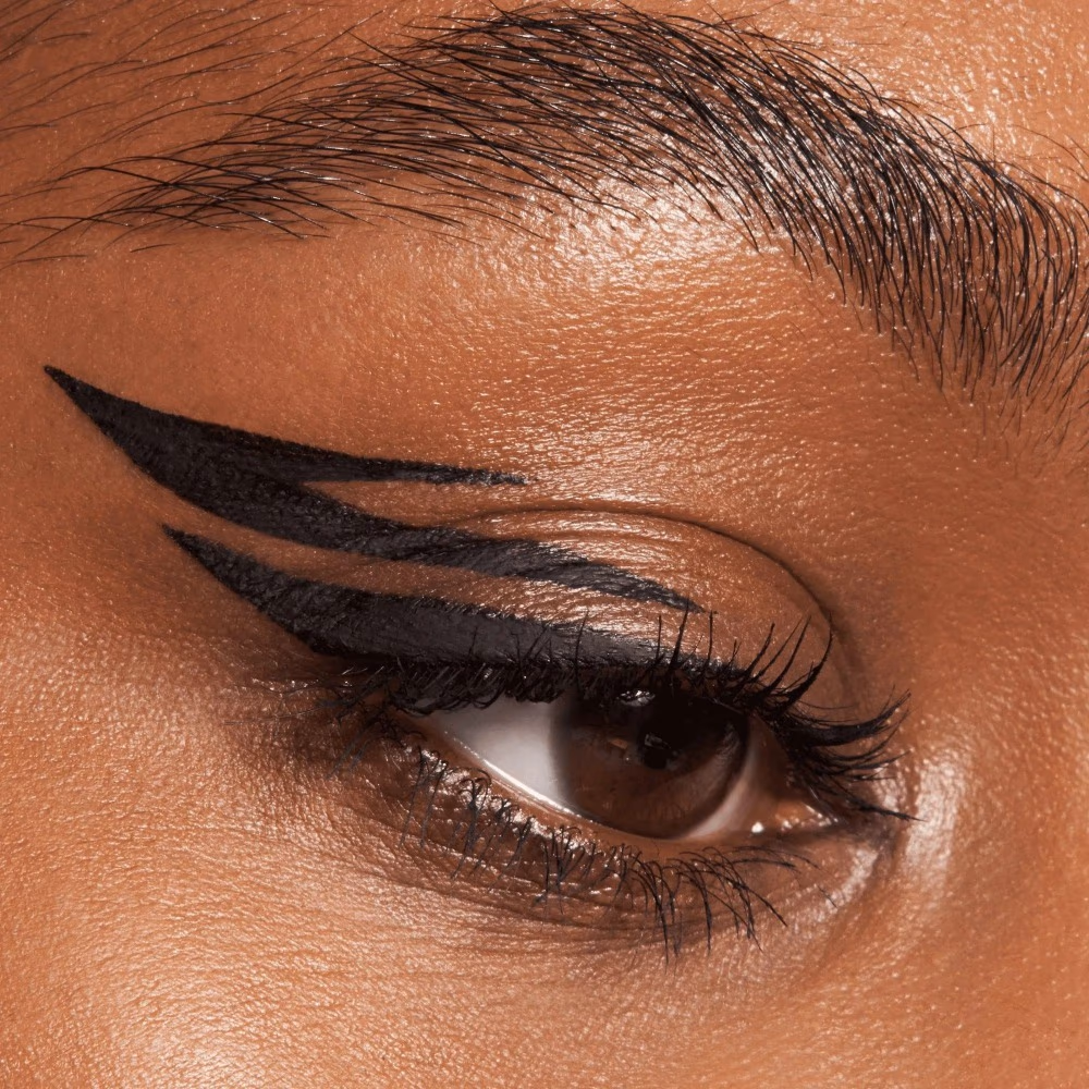Essence Liquid Ink Eyeliner Waterproof 4
