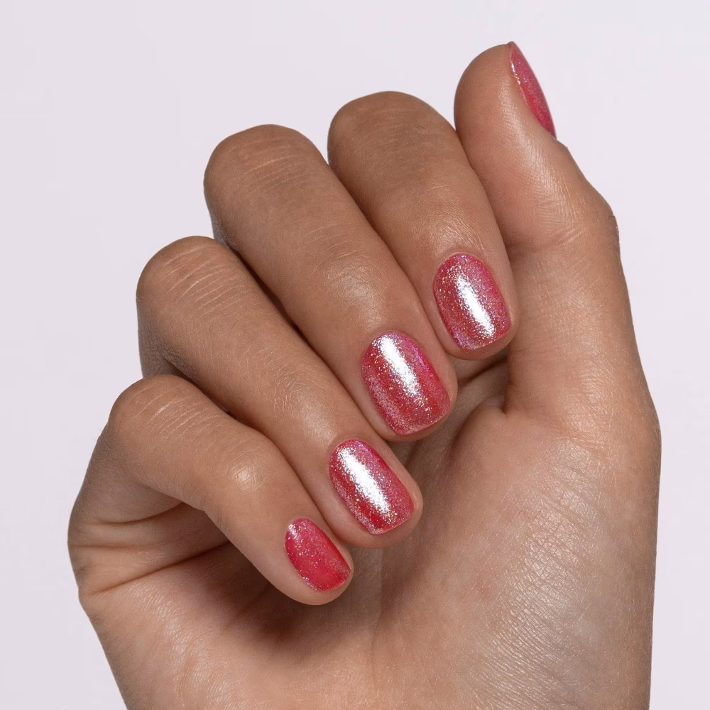 Essence Meta Glow Transforming Top Coat 4